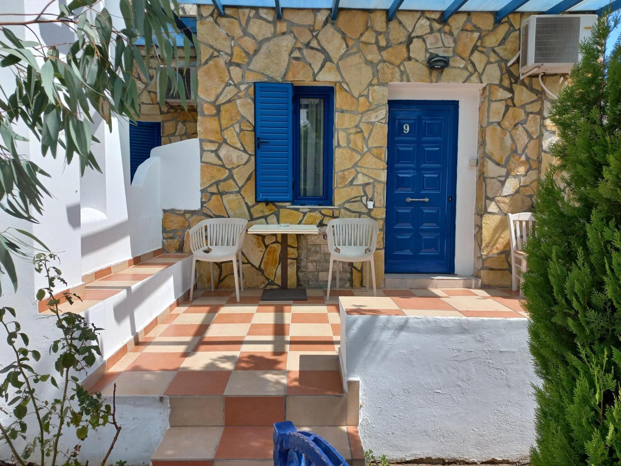 Serifos Palace Livadakia Exterior photo